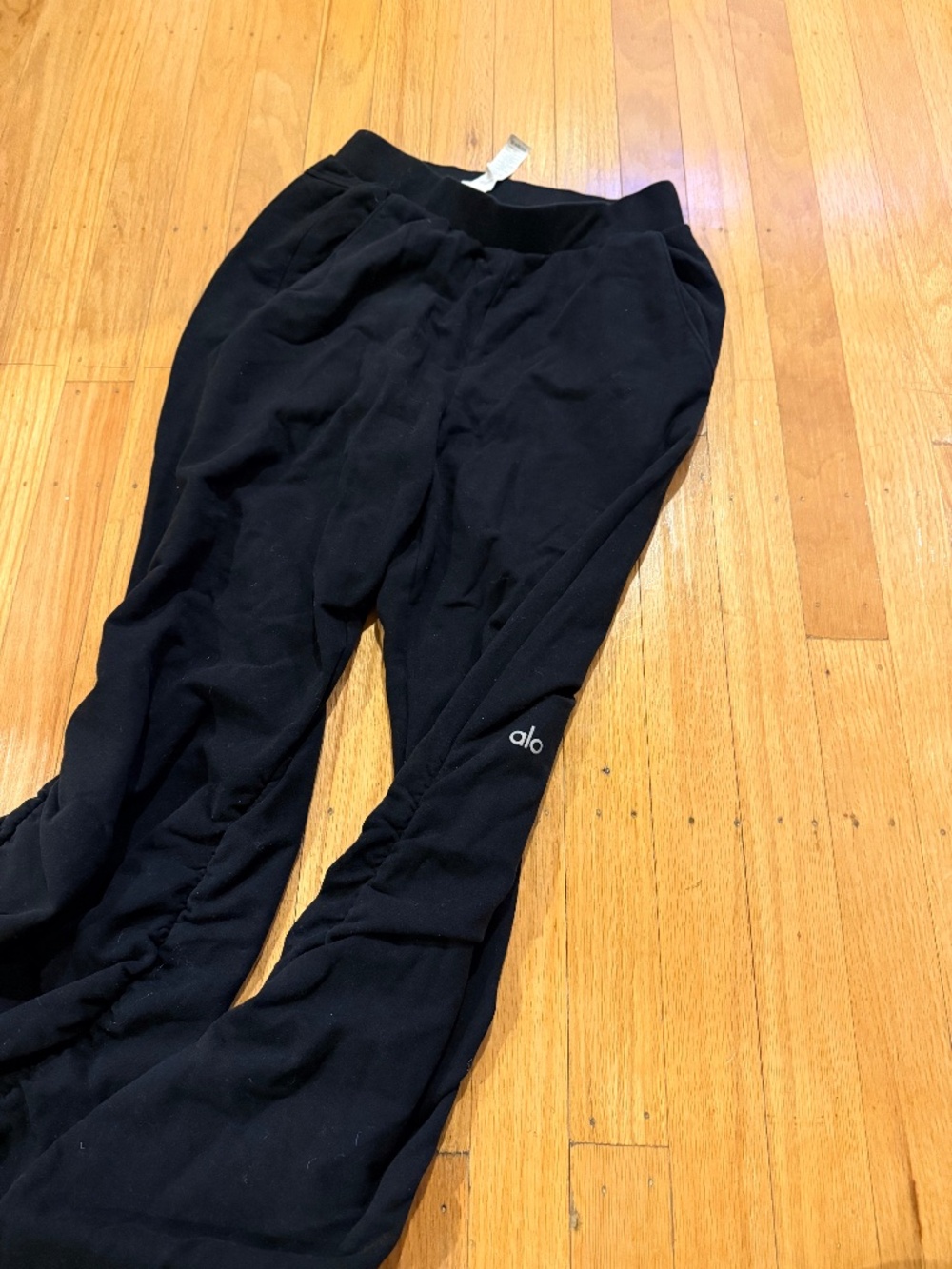 ALO Shirred Leg pants